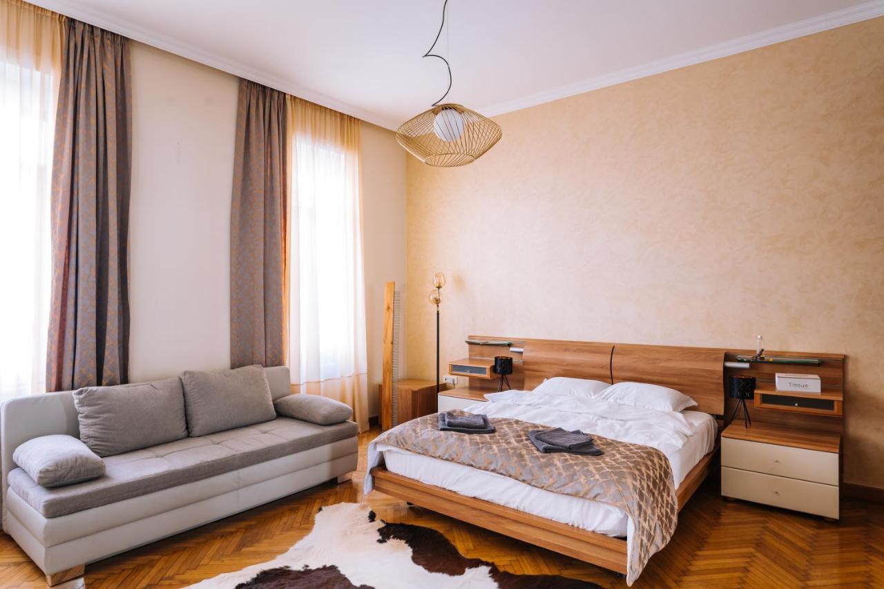 The Home Timişoara Buitenkant foto