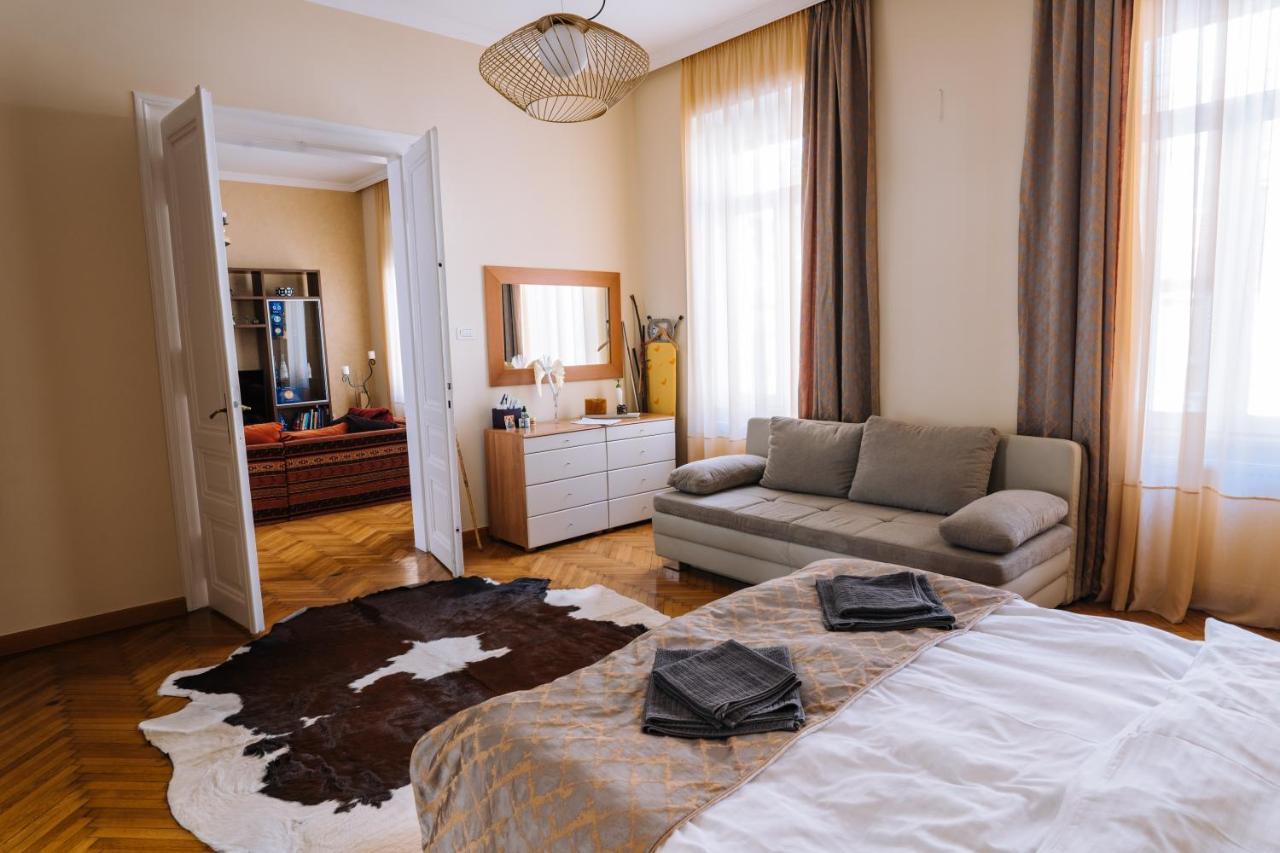 The Home Timişoara Buitenkant foto